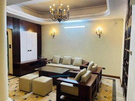 Chính chủ cần bán gấp - kinh doanh - vỉa hè rộng - lô góc - Kim Đồng 176 m2, MT 25m, giá 25 tỷ