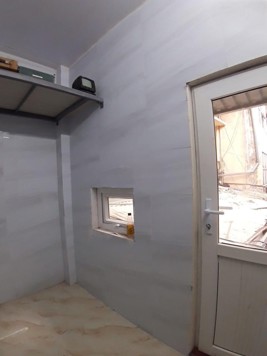 Cho thuê nhà tập thể tầng 1 diện tích 30m2. 2/ cho thuê 1 phòng 4m2 tầng 2