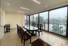 Bán nhà mặt hồ Linh Quang, Đống Đa. 7 tầng thang máy. DT 40m2 x MT 6,8m vỉa hè - ô tô tránh