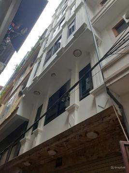 Nhà hiếm vip Cầu Giấy 7 tầng, gara, thang máy, 2 mặt rộng thoáng vị trí đẹp  