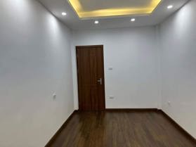 Bán nhà đẹp ở ngay phố Núi Trúc Quận Ba Đình sổ vuông nở hậu