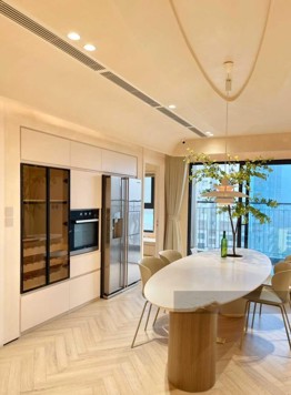 Chính chủ bán căn hộ 3 ngủ 110 Cầu Giấy Center Point, DT 130m2, giá 7,4 tỷ