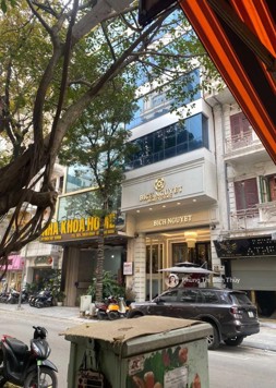 Chính chủ cần bán gấp đất xây văn phòng - mặt phố Bạch Mai - Hai Bà Trưng - 300m2 - MT: 5m 