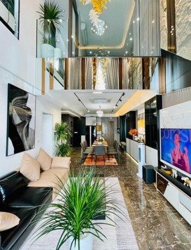 Chính chủ bán căn hộ tại Home City tầng trung 5 ngủ 175m2 ban công Tây Bắc