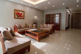 Chính chủ gửi bán căn hộ 114m2 The Link view sân golf hướng Đông cực mát