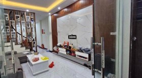 Bán gấp nhà đẹp Tây Tựu 36m2, gần trường ĐH Công Nghiệp 2, giá 3.8 tỷ