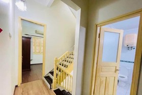 Gia đình bán gấp. Vỉa hè oto tránh. Phương Mai Đống Đa. 68m2 5 tầng mt 5m giá 17 tỷ