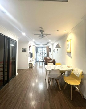 Anh chị tìm căn 2pn tại Sunshine Garden thì liên hệ e Tuấn Anh