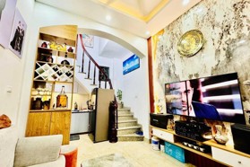 Chỉ nhỉnh 4 tỷ! Kinh doanh, thoáng đẹp phố Tây Sơn 25m2 x 5 tầng, ở sướng