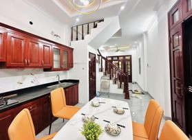 Đẳng cấp Đống Đa 38m2 x 5T, ngã tư Nam Đồng, lô góc, ngõ rộng, gần phố, 6.2tỷ