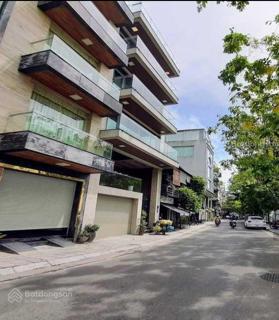 Mặt tiền 9m. Mặt phố Nhật Chiêu - mặt hồ Tây. DT 150m2 x5T - 115 tỷ