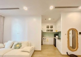 Bán gấp căn hộ 70m2, 2 phòng ngủ, ban công Đông Nam, Central Field 219 Trung Kính