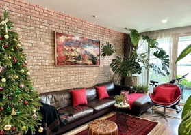 Gia đình cần bán căn hộ rộng 125m2 thiết kế 2 ngủ+ 1 ở dự án Mandarin Garden