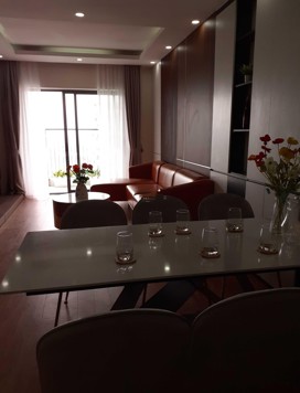 Cần bán CH chung cư mặt đường Cầu Giấy - Hà Nội, căn góc, 3 phòng ngủ, 107m2