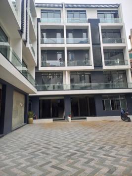 Bán biệt thự 5 tầng siêu đẹp, biệt lập, mới 100% tại phố Nguyên Hồng, gần hồ Thành Công: 135m2