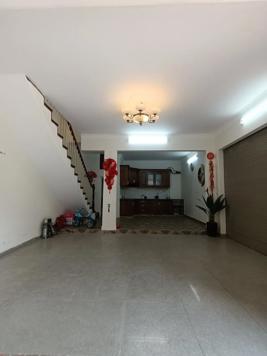 NHÀ GÓC 2 MẶT Ô TÔ TRÁNH, GẦN QUẬN ỦY ĐỐNG ĐA - 41,9M2 X 4 TẦNG - KHOẢNG 15 TỶ