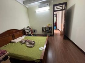 Bán nhà dân xây 5 tầng phố An Dương Vương, Quận Tây Hồ ô tô sát cửa