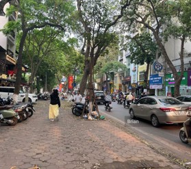 Chính chủ bán nhà mặt phố Phan Đình Phùng DT 50m2. Kinh doanh sầm uất