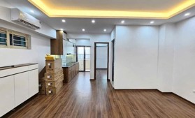 Chính chủ nhờ bán căn hộ chung cư góc VP5 Linh Đàm  