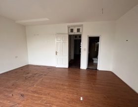 Cho thuê nhà phố Linh Lang 2 tầng x 55m2 làm nhà hàng, café quán bar