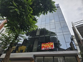 Cho thuê tòa nhà mới Mạc Thái Tông 70m2 x 6,5 tầng, 1 hầm làm trung tâm tiếng anh, ngân hàng