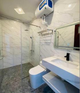 Chính chủ bán gấp-phố Trần Quang Diệu-Đống Đa-60m2-8tầng-Thang máy-ô tô tránh-KD-Giá 22.9 tỷ TL