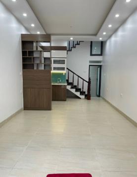 Chính chủ bán nhà riêng Khâm Thiên, Đống Đa, Hà Nội; DT 40m2x4 tầng 5,1 tỷ