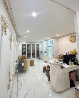 Bán nhà khu vực Tôn Đức Thắng gần ngã 5 Ô Chợ Dừa, 3 bước ra phố