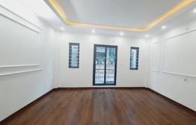 Nhà xây mới phố Phương Mai, Đông Tác DT 40m2x6 tầng, MT5m, giá 7,5 tỷ