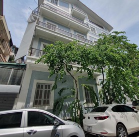 Cho thuê nhà Trung Hòa, Cầu Giấy 105m2 x 5 tầng căn góc, có điều hòa, chỗ đỗ xe