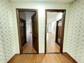 Bán tòa VP mặt phố Nguyễn Ngọc Vũ .Kinh Doanh sầm uất, 8 tầng thang máy. DT70m2x8T.Giá 33,5 tỷ.