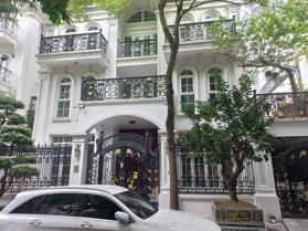 Chính chủ cho thuê biệt thự khu đô thị Yên Hòa, DT 150m2* 4T + hầm, MT 10m, full nội thất. Chỉ 58tr