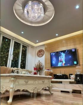 Bán nhà cách mặt phố Khâm Thiên 6m, vị trí đẹp, ô tô đỗ cửa