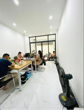 Phương Mai 41m, 5 Tầng thang máy, mặt tiền 3,5m. Oto, Kinh doanh. 14,9 tỷ
