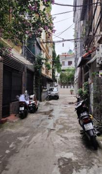 Bán nhà phố Minh Khai 30m2 x 5 tầng xây mới gần phố vị trí đắc địa. Giá 5,5 tỷ có thương lượng