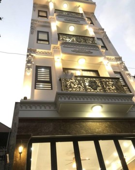 Phân lô 118 Nguyễn Khánh Toàn: 82m2, 6 tầng, MT 5m, thang máy, ô tô tránh