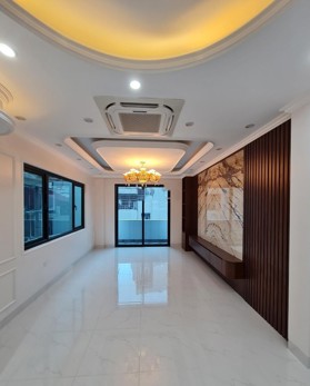 Hồ Tùng Mậu - Cầu Giấy: Lô góc - ô tô - thang máy - tiện ích 12 tỷ