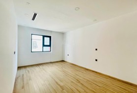 Cần bán căn 3 PN - Diện tích 140m2 - Hướng mát - Nhận nhà ở ngay