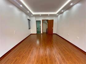 T.ôi cần b.án gấp nhà ở Ngoại giao đoàn - Cách Đại sứ quán H.àn vài bước chân