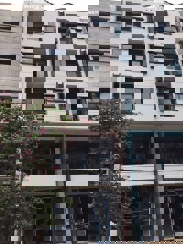 Cho thuê nhà Vạn Phúc Hà Đông, dt 80m x 5T, ô tô đỗ cửa, thang máy điều hòa, nhà đẹp