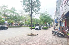 Chỉ 11 tỷ mua ngay nhà 5 tầng mặt phố Ngô Gia Tự Long Biên