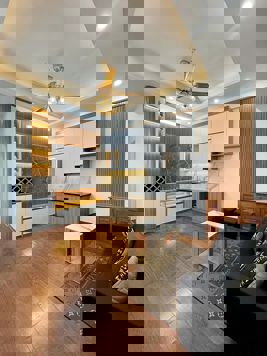 Nhà Em Chính Chủ cần bán gấp căn hộ 1Ngủ 1wc ( có thể ngăn 2 ngủ) Giá: 1.6xx tỷ  Dt: 50m2