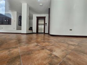 Cho thuê mặt bằng tầng 1 Quản An 90m2, MT 15m  thông sàn như ảnh