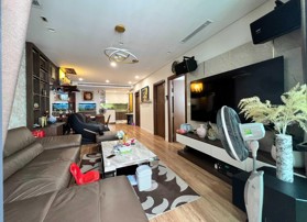 Anh trai em cần bán căn 106m2 chung cư cao cấp ở Nguyễn Tuân - Nhân Chính 