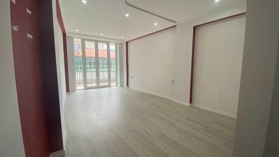 CHO THUÊ SÀN VĂN PHÒNG 80M2, VỆ SINH KHÉP KÍN, CỬA TO, BAN CÔNG CỰC SÁNG.