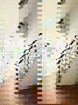 Bán nhà phố Nguyễn Khoái, Hai Bà Trưng, ô tô tránh 5 tầng 107m2 giá 25.5 tỷ