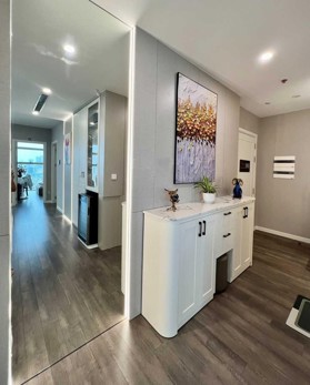 Chính chủ bán căn hộ 2PN căn góc dự án A10 Nam Trung Yên, DT 72m2 giá 4,8 tỷ full nội thất