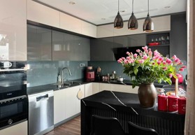 Bán nhà 55m2 x 5 tầng như mới, ngõ rộng gần phố Nguyễn Ngọc Vũ, Trung Hoà