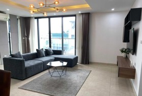 Gia đình thiện chí chuyển nhượng nhanh căn hộ siêu đẹp 127m2 tầng trung hướng Đông