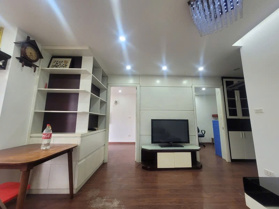 Bán tập thể đã sửa tầng ở Thành Công 105m2 CĂN GÓC 3 MẶT THOÁNG 4 phòng 2 wc